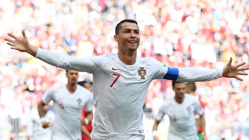 Ronaldo azərbaycanlı futbolçuya çata bilmir