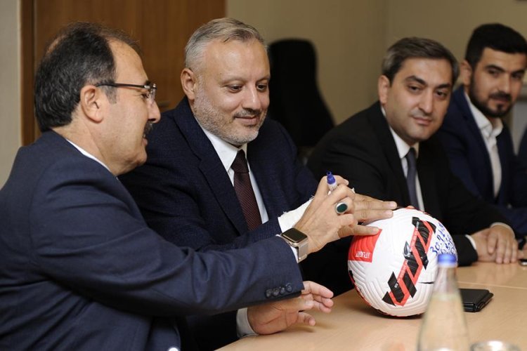 Həkimlər Peşəkar Futbol Liqasının prezidentinə icazə verdi ki…