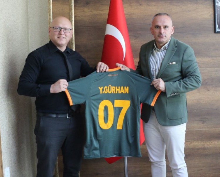 Türkiyə klubunun idman direktoru: "Azərbaycanlı futbolçu transferi planımız var"