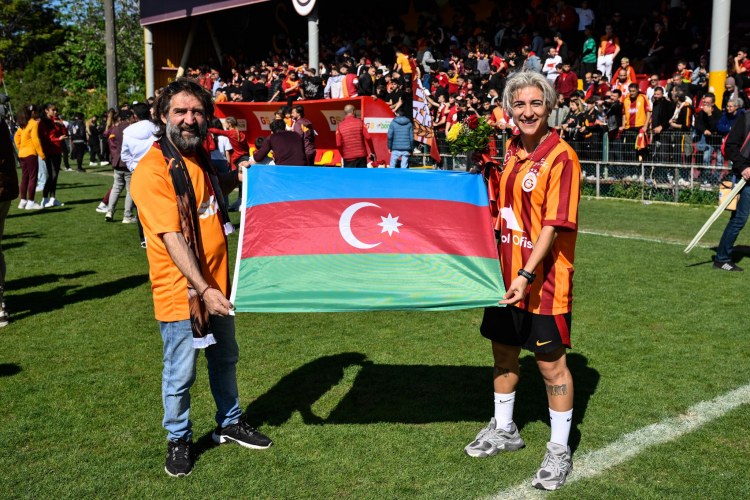 "Qalatasaray"da oynayan Azərbaycan millisinin üzvü ilə MÜSAHİBƏ