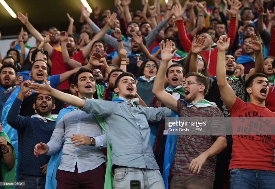 Azərbaycanı tərk etdi, bir illik müqavilə imzaladı - FOTO