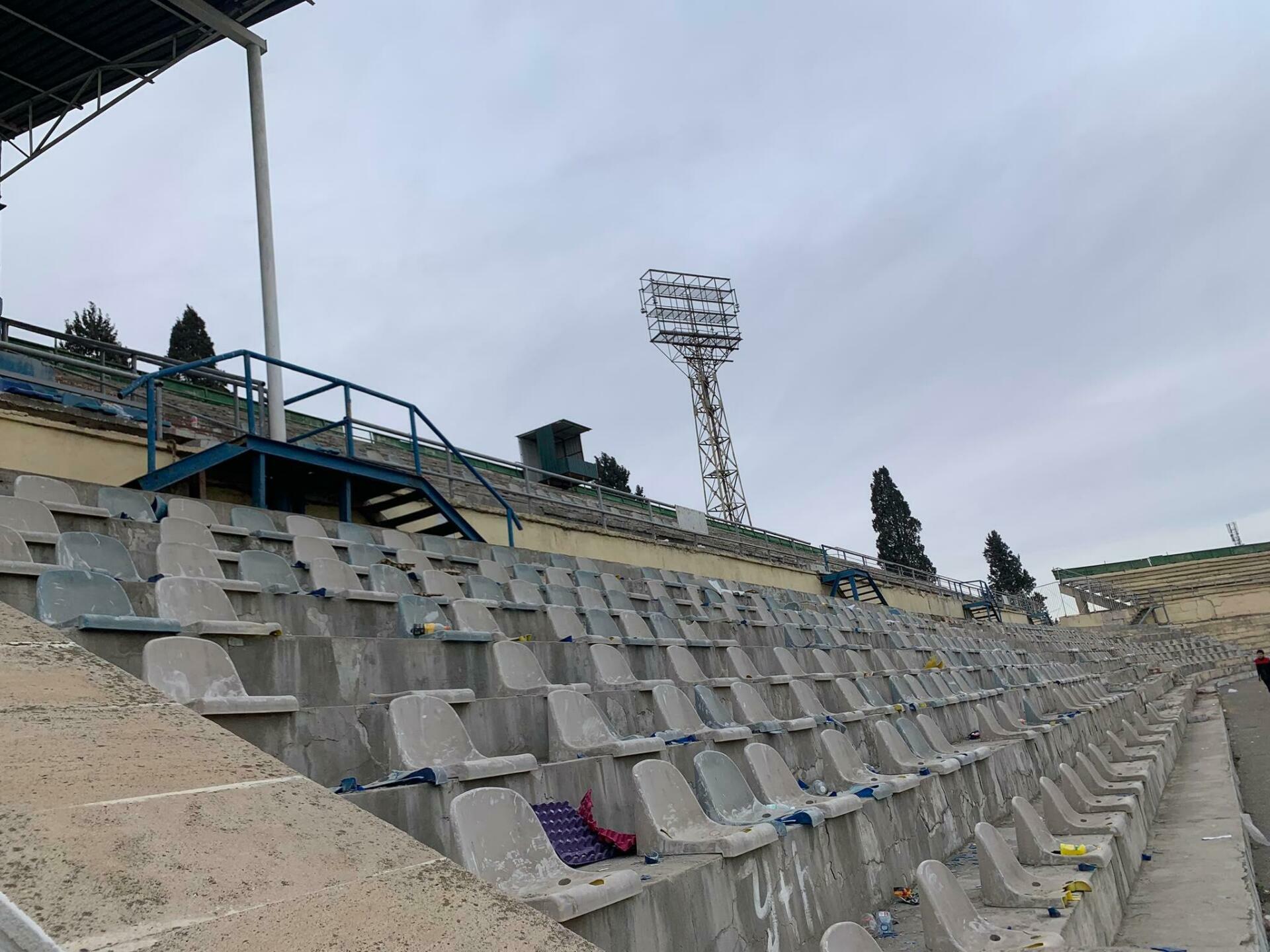 Tikintisinə 15 milyon ayrılan stadionda fəhlələrin maaşı verilmir - İşlər dayandı