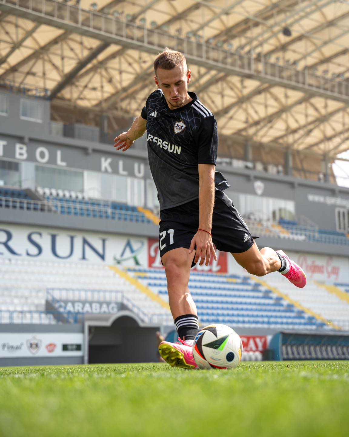 "Qarabağ"ı seçməyimdə bir nömrəli amil Qurban Qurbanovdur”