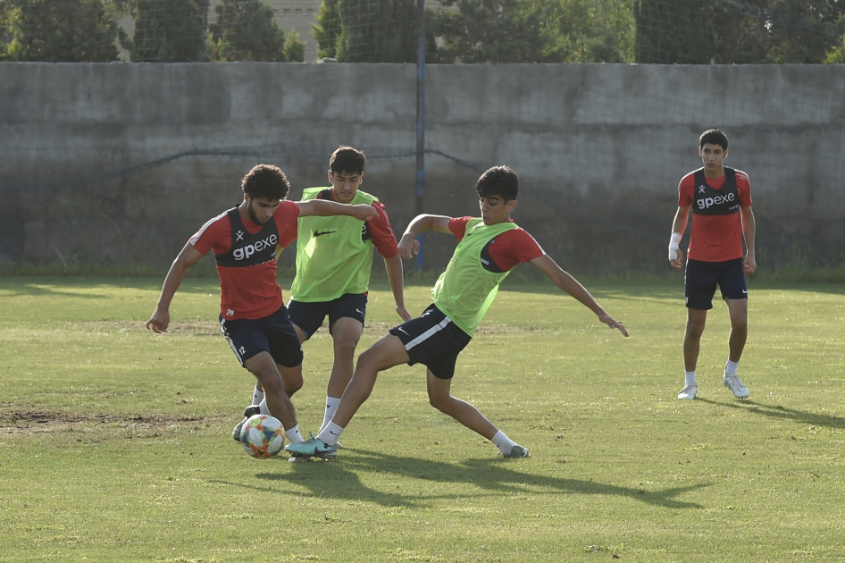 Almaniya klubunun futbolçusu: “Hədəfim Azərbaycan millisində oynamaqdır”