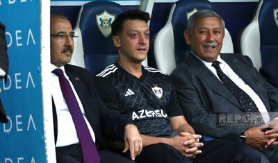 Mesut Özil "Qarabağ"ın qonağı oldu, Qurban Qurbanov onu görüncə…