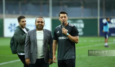 Mesut Özil "Qarabağ"ın qonağı oldu, Qurban Qurbanov onu görüncə…