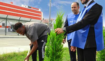 "Sabah"ın futbolçuları Masazırda 100-ə yaxın ağac əkdi -