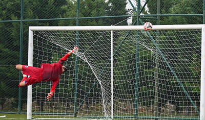 Azərbaycanda komanda normal futbolçu tapa bilmədi, uşaqları oynatdı -