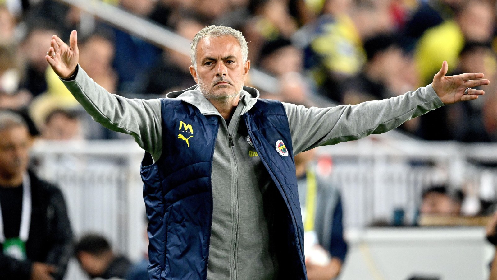 Ərəblərin 150 milyon avroluq təklifindən imtina etdi - Mourinyo