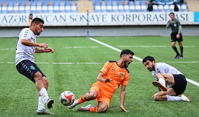 Azərbaycan çempionatında keçirilən oyunda şübhəli anlar -