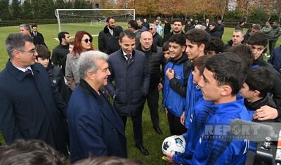 "Barselona"nın prezidenti Bakıda futbolçuların xahişini yerə salmadı -