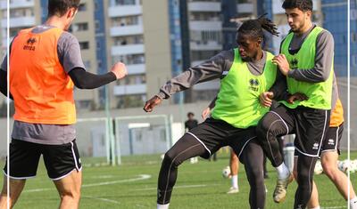 “NEFTÇİ”: Dörd futbolçu “Zirə”ylə oyunda iştirak etməyəcək -