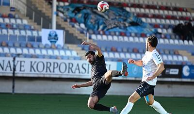 Azərbaycanda futbolçu künc zərbəsindən birbaşa qol vurdu -