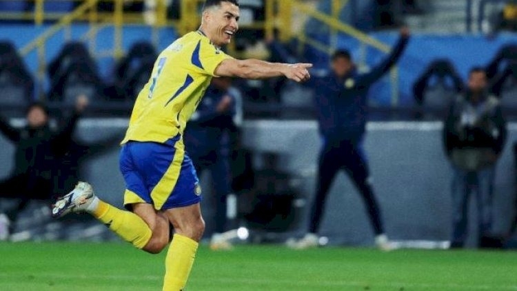 24 təqvim ilinin hər birində qol vuran ilk oyunçu oldu - RONALDO