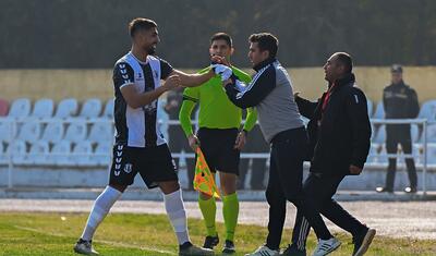 PFL kor olub bu stadionun tüstüsünə…