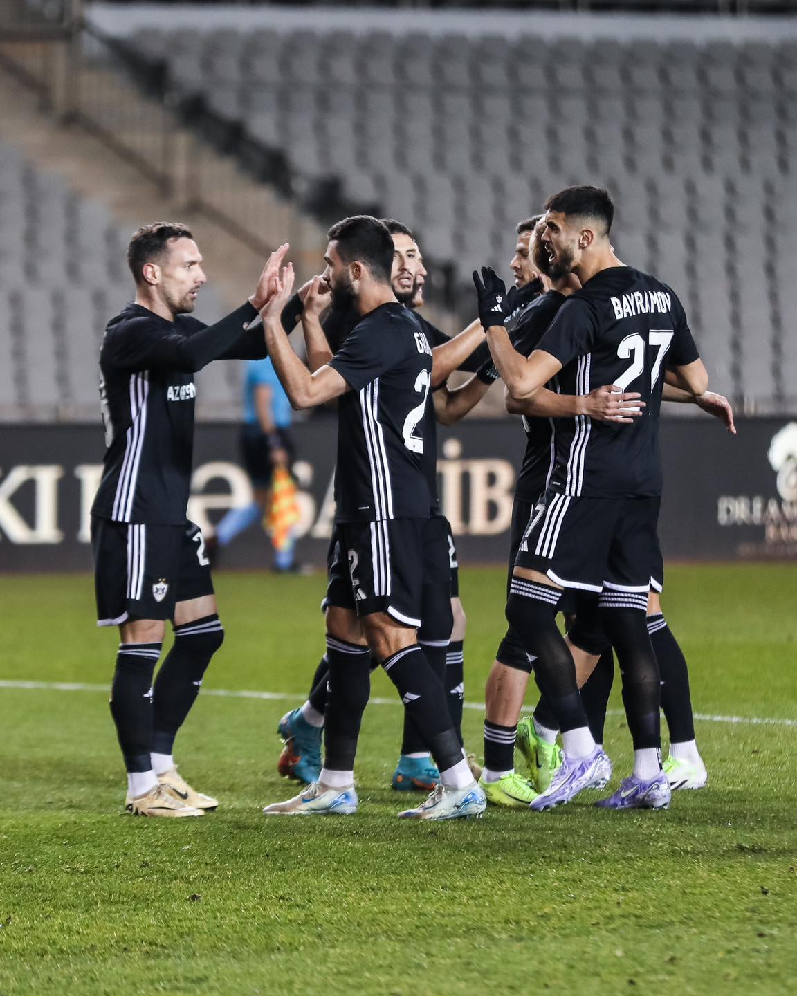 “Qarabağ”: Qiymətlər 3, 7 və 15 manat aralığındadır - FOTO