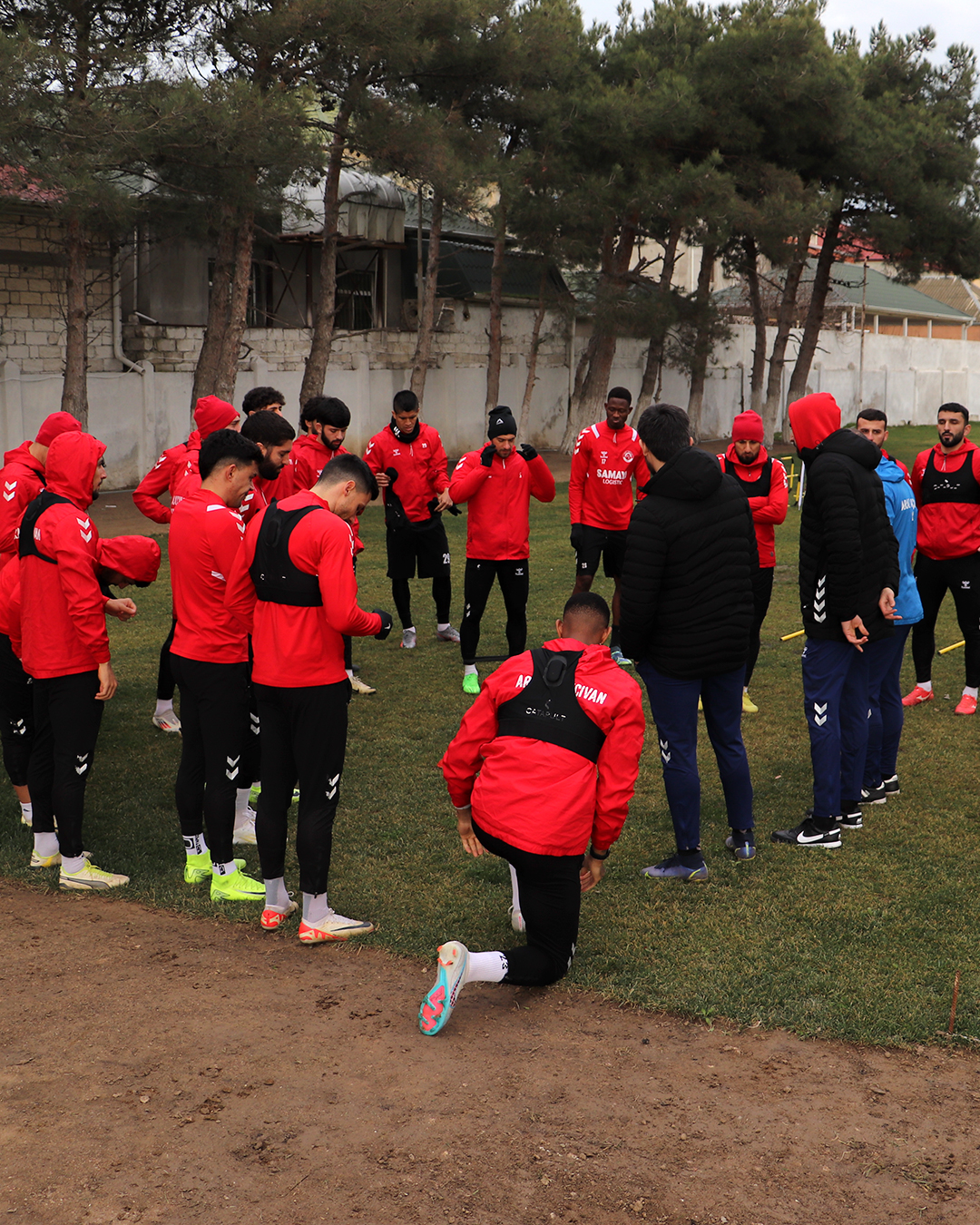 Böyük pullar xərcləmişik, hər cür şərait yaratmışıq, özünüzü yığışdırın - XƏBƏRDARLIQ!