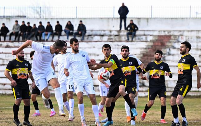 Azərbaycanda iki kluba texniki məğlubiyyət verildi