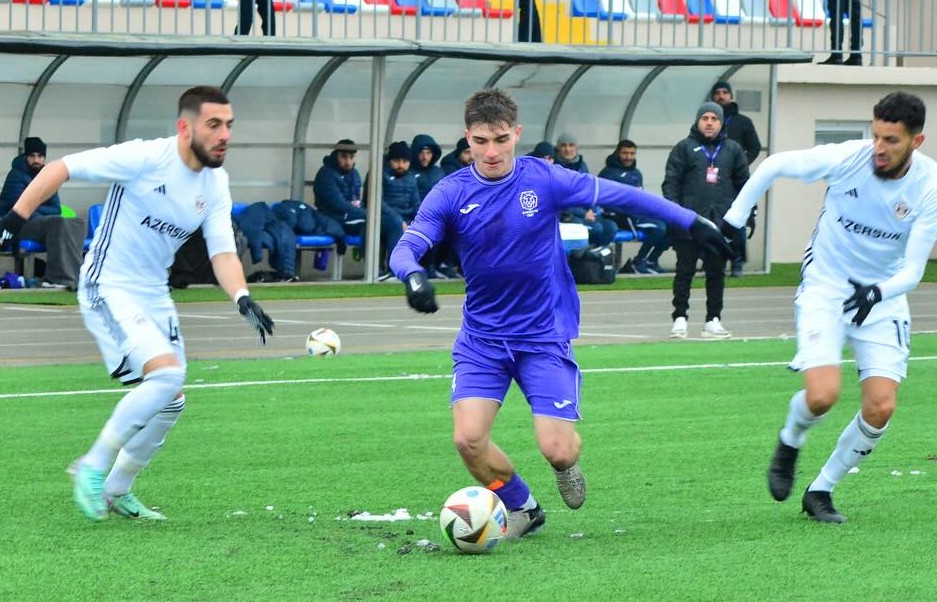 Ayxan Abbasov bu futbolçuları Türkiyəyə aparır - SİYAHI